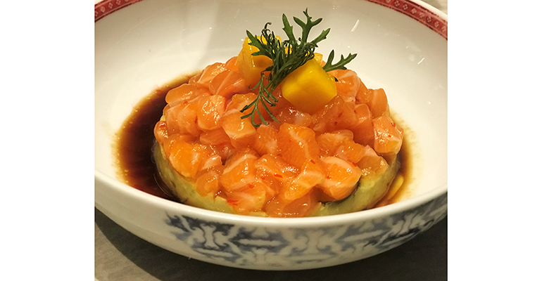 Tartar de salmón noruego